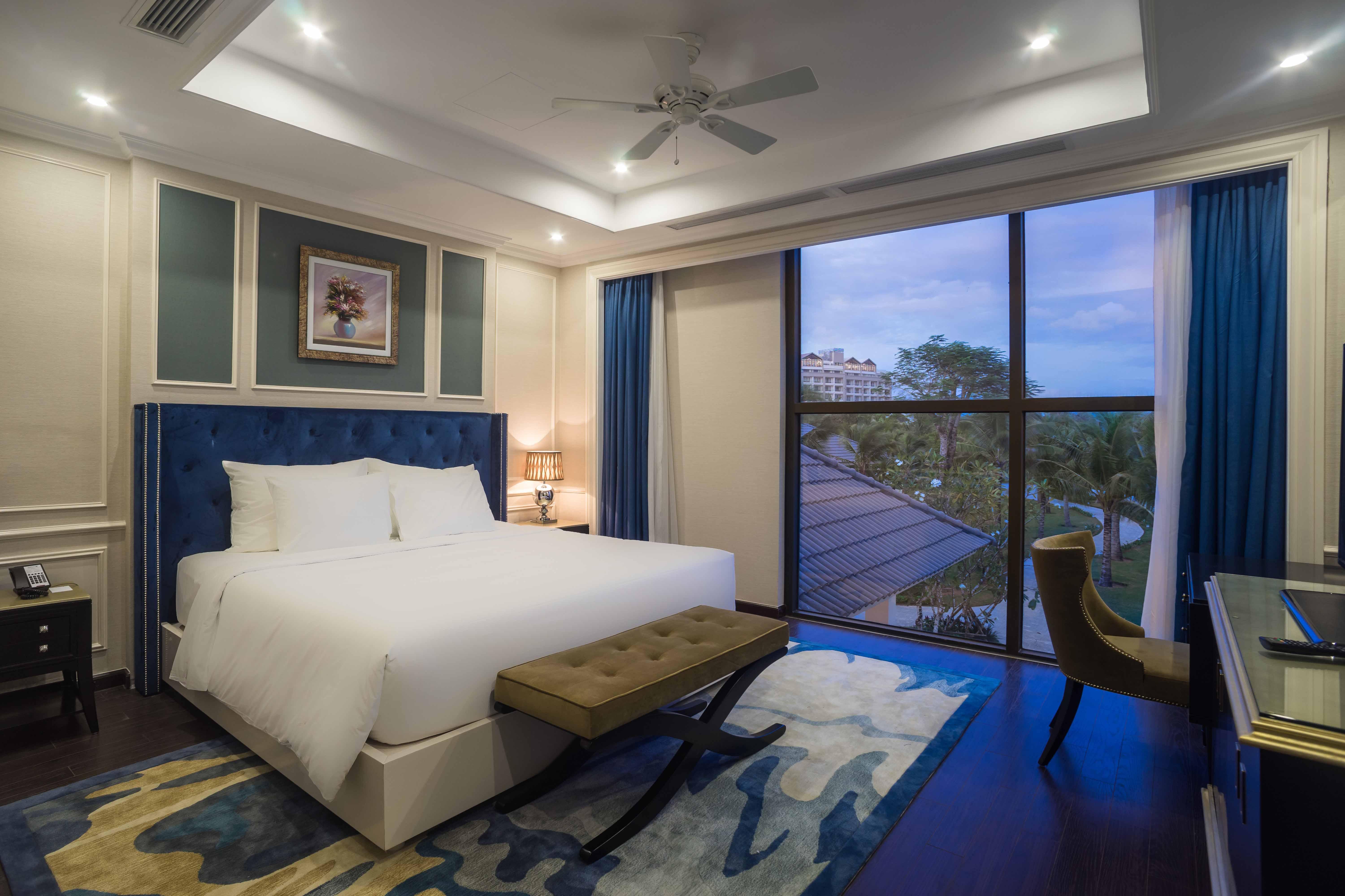 Radisson Blu Resort دونغ دونغ المظهر الخارجي الصورة A bedroom at the hotel