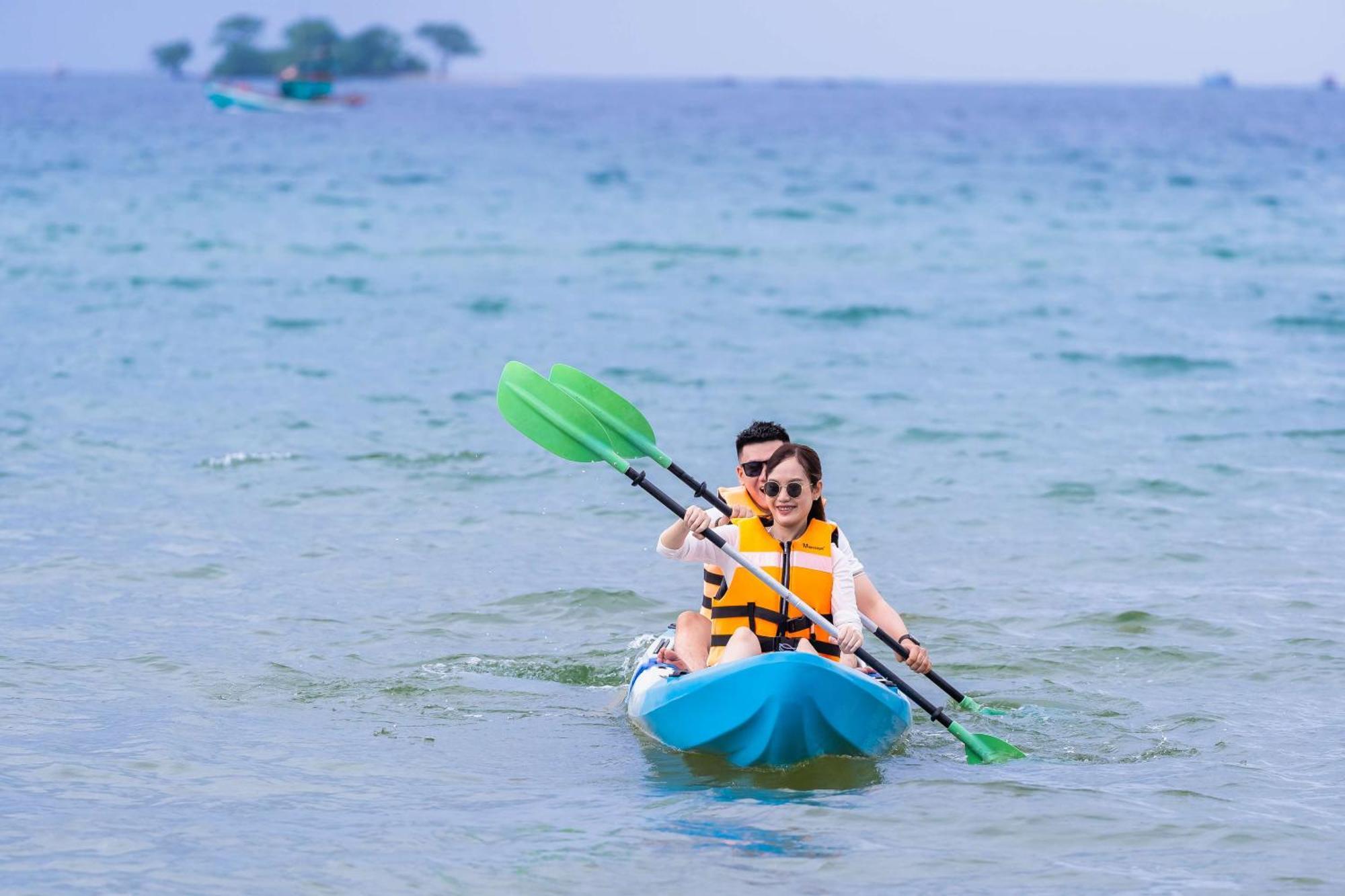 Radisson Blu Resort دونغ دونغ المظهر الخارجي الصورة Kayaking in Pattaya